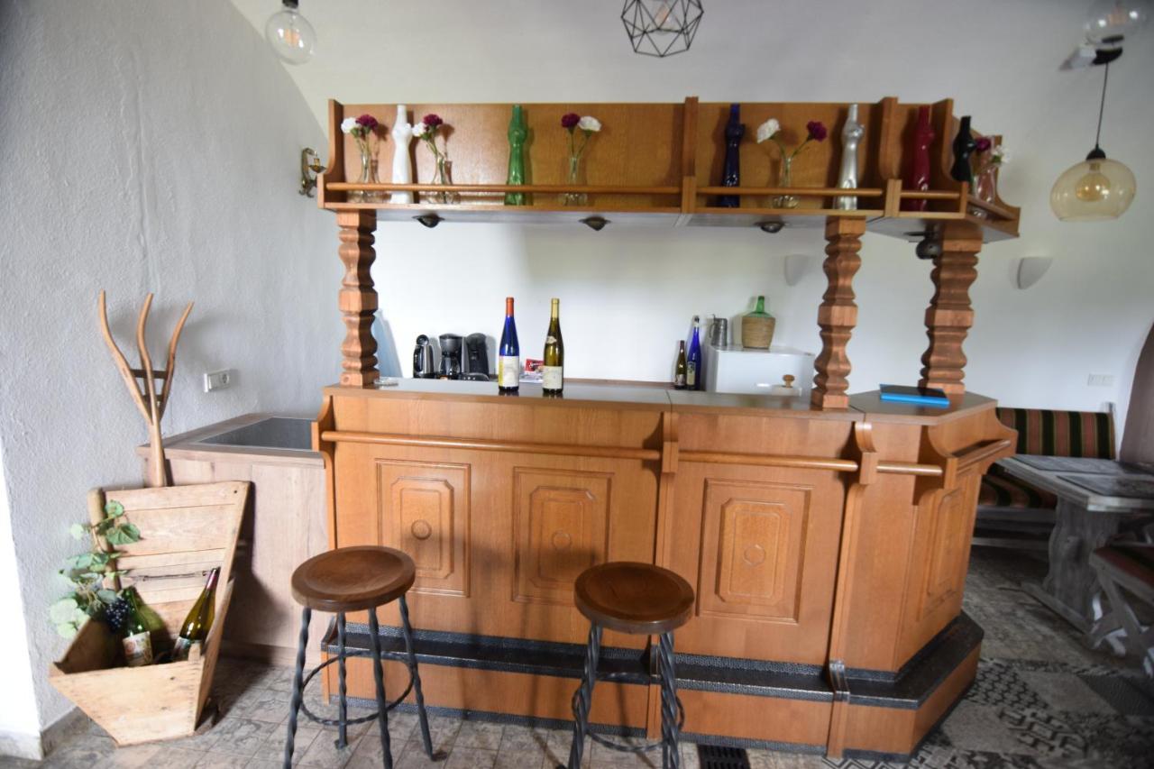 Apartment The Wine Cellar In The Old Gemeinde House